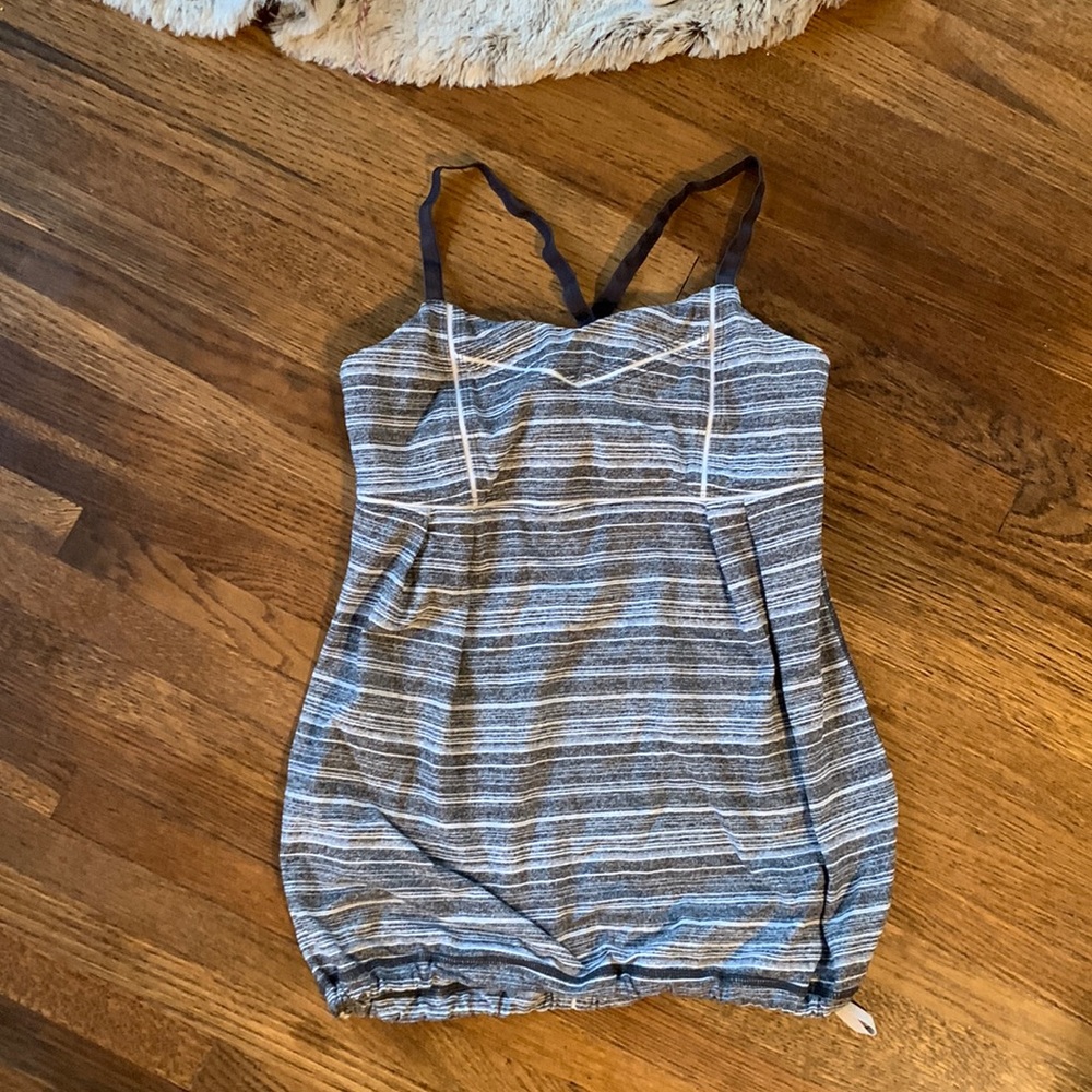 Lululemon tank top